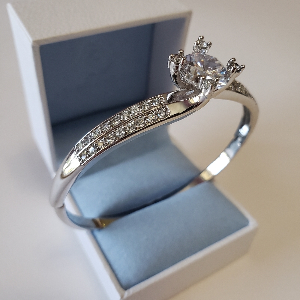 XUPING Silver tone CZ bangle bracelet